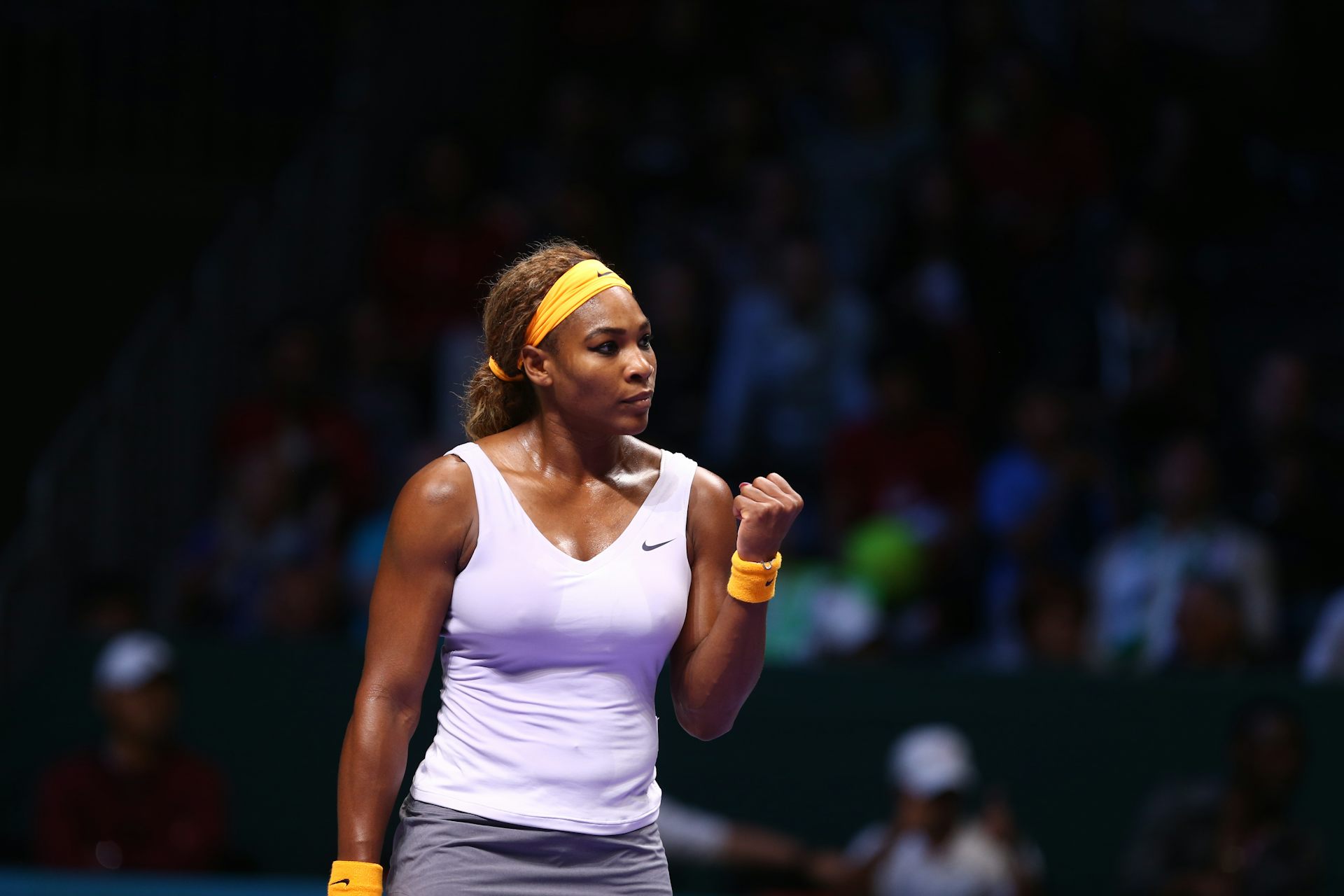 Tiger Woods và Serena Williams là thần đồng thể thao nhưng trẻ em không nên luyện tập như họ